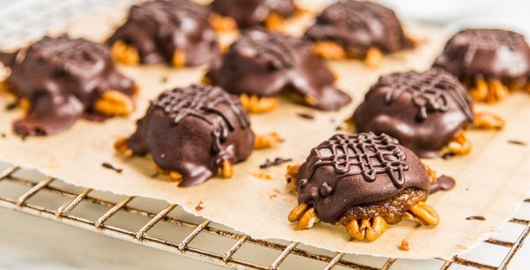 Homemade Vegan Chocolate Turtles