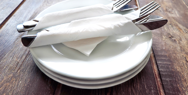 4 Sustainability Tips For Your Next Dinner Party