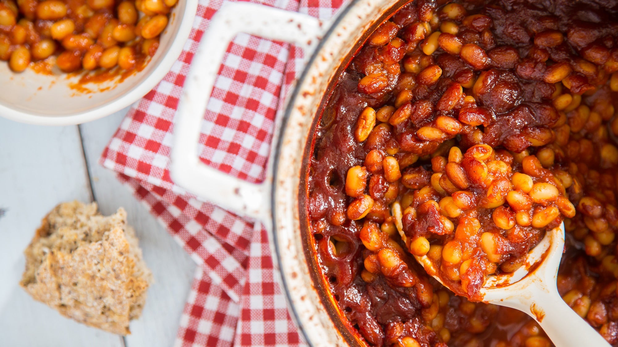 Slow Cooker Baked Beans